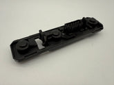 Oryginalny uchwyt lampy tylnej Peugeot 306 93-97 L/P Yorka 5045